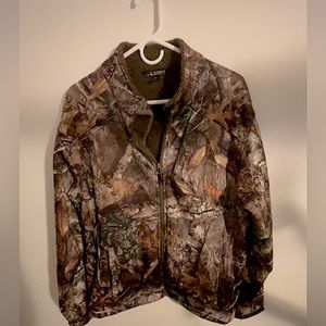 Mens Habit Sherpa lined hunting jacket - Realtree edge. Like New!